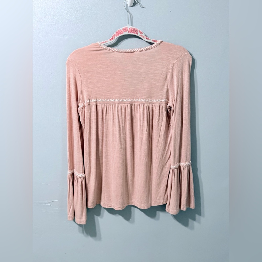 Anthropologie Meadow Rue Blush Pink Bell Sleeve Embroidered Blouse Top Size XS - Picture 6 of 13